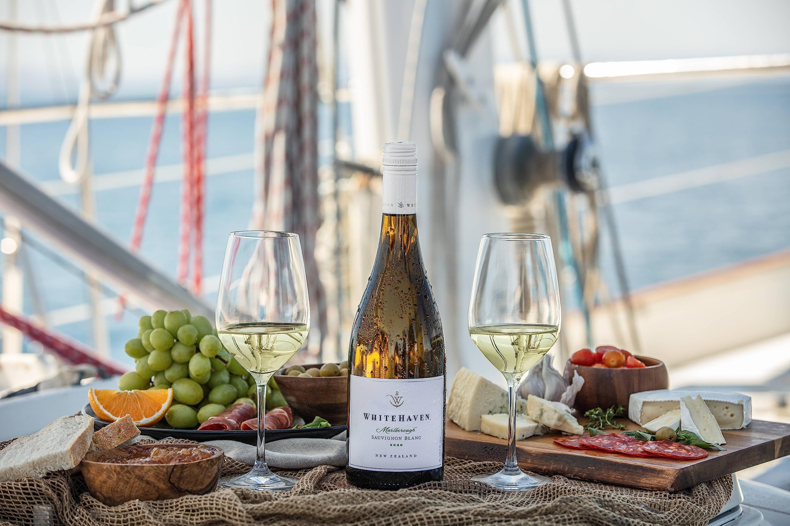 Whitehaven Marlborough Sauvignon Blanc, New Zealand White Wine, 6