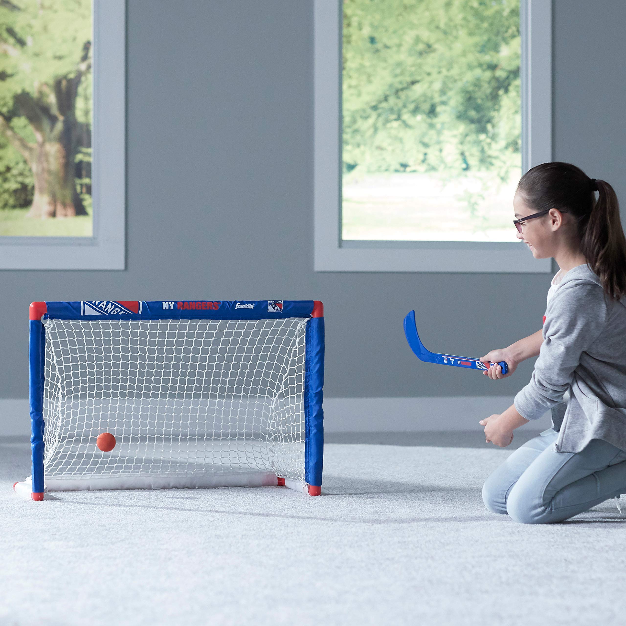 Set para jugar a hockey de  NHL, incluye 2 palos y un balón de espuma, talla única 6