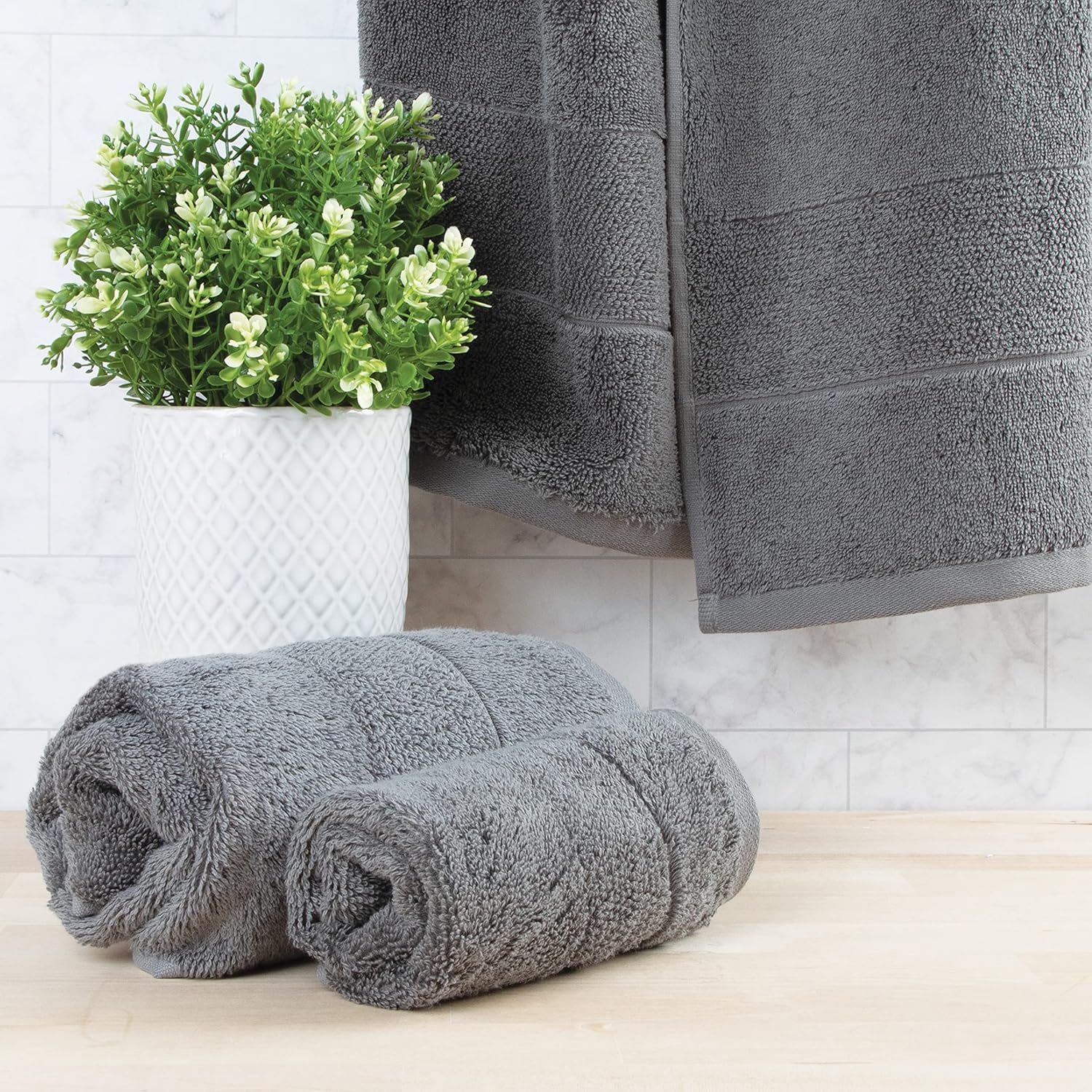 Aston & Arden Turkish Luxury Bath Towels (600 GSM, 30x60 in., 2-Pack), Thick Absorbent Color Block Soft Towels for Bathroom, Dark Grey
