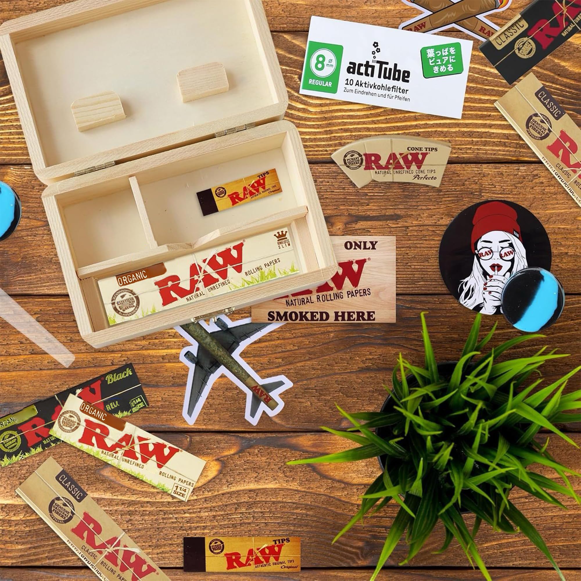 Boîte en bois pour le stockage 16 x 12 x 5 – Kit pour fumeurs + Accessoires pour cigarettes : Papier à rouler Raw + Bulldog + Actitube + Wax + 4 x autocollant