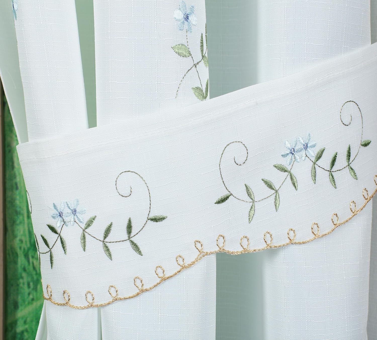 Today's Curtain, Forget-Me-Not Tie-Up Shade, White/Blue, 50" W x 63" L