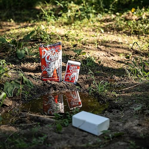 Miniatura 2 de EVOLVED HABITATS Mezcla de polvo de caña de ciervo de 6.5 libras, atractor mineral de ciervo - Rápido y fácil de usar durante todo el año,