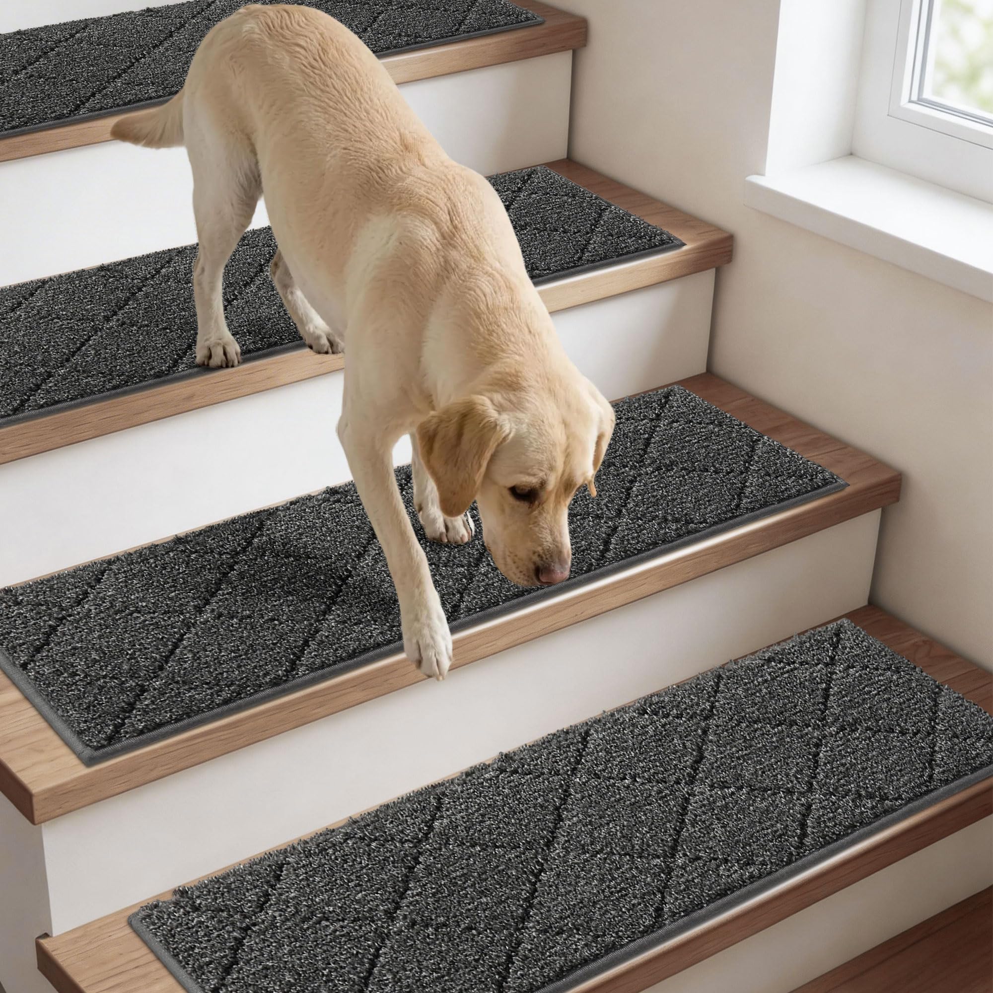 COSY HOMEER 15 Stück Treppenstufen Matten, 70 x 22 cm, Schwarz | Stufenmatten Selbstklebend, Rutschfest ohne Kleben, 100% Polyester, TPE-Rücken, waschbar, für Kinder, Senioren und Haustiere