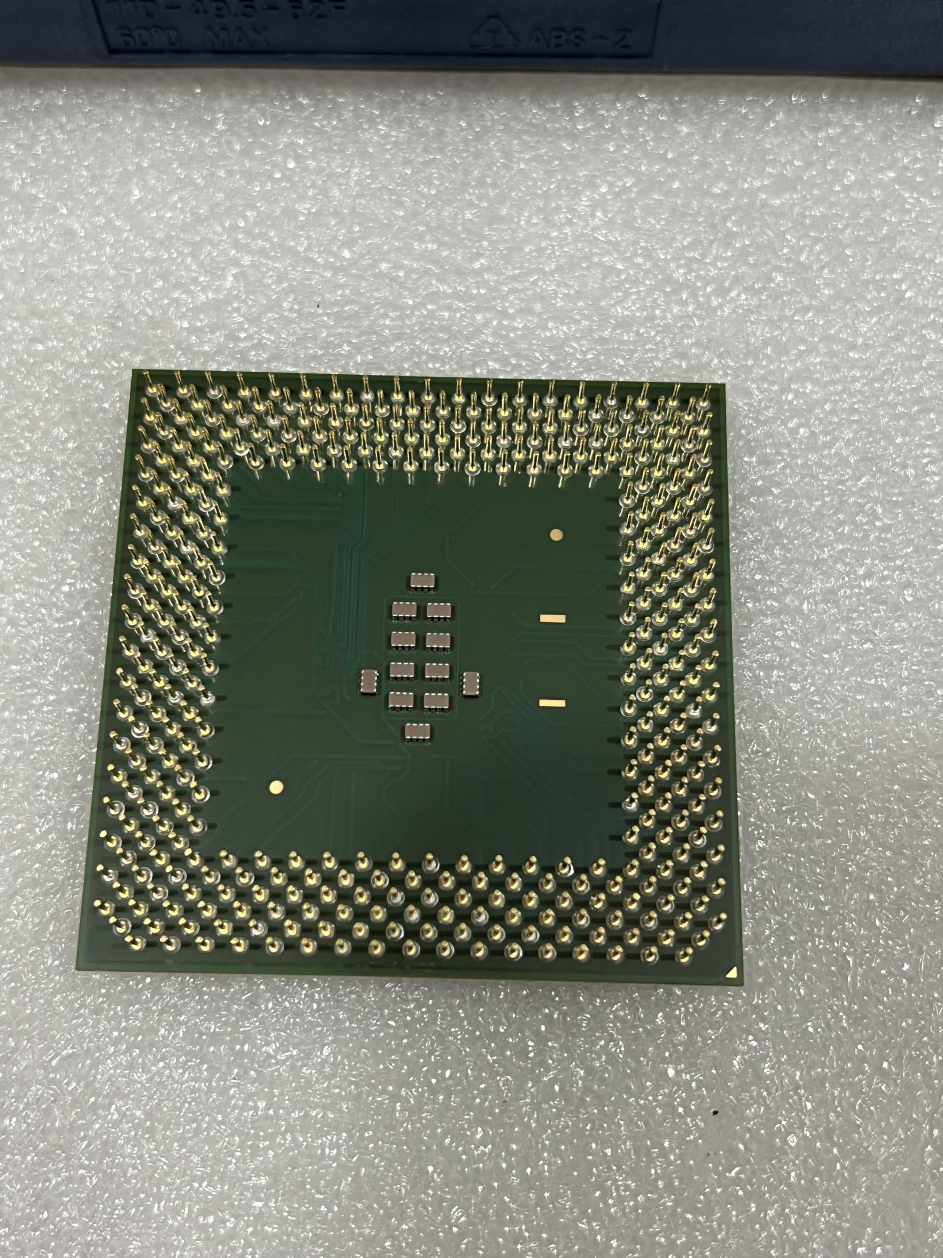 INTEL PENTIUM III 866MHz FSB133 256kb 1,75V Coppermine SL4ZJ Socket 370 FCPGA EUR 8,00 - DE