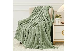Fleece Sage Throw Blanket: Luxurious Comfort for Cozy Moments