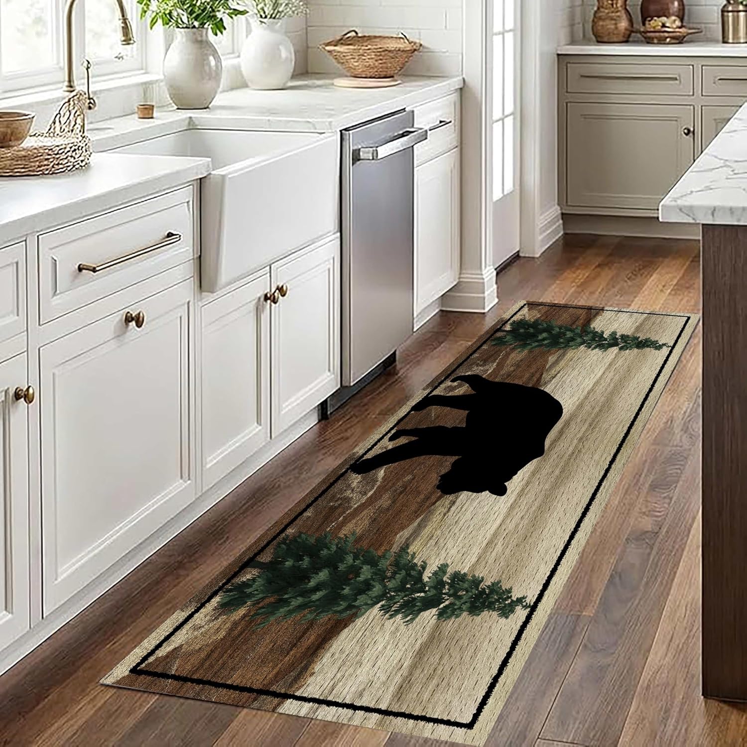 Farmhouse Runner Rug,2x6ft, Lodge Bear Runner Rugs for Hallway, Vintage Brown Wood Grain Kitchen Rugs, Rustic Cabin Wildlife Washable Hall Carpet Non Slip Floor Runners for Entryway Indoor