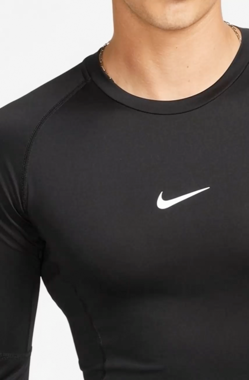Buy Nike Mens Slim Fit Pro T-Shirt Black/White at Amazon.in