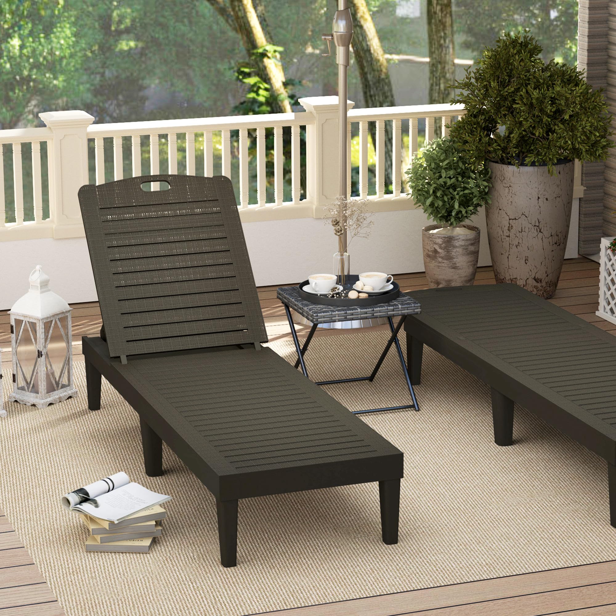 Outsunny Set di 2 Lettini Prendisole da Giardino con Schienale Regolabile su 4 Livelli, Sdraio da Giardino Impermeabile con Effetto Rattan a Doghe in PP, per Spiaggia, Piscina, 56x187x28cm, Nero