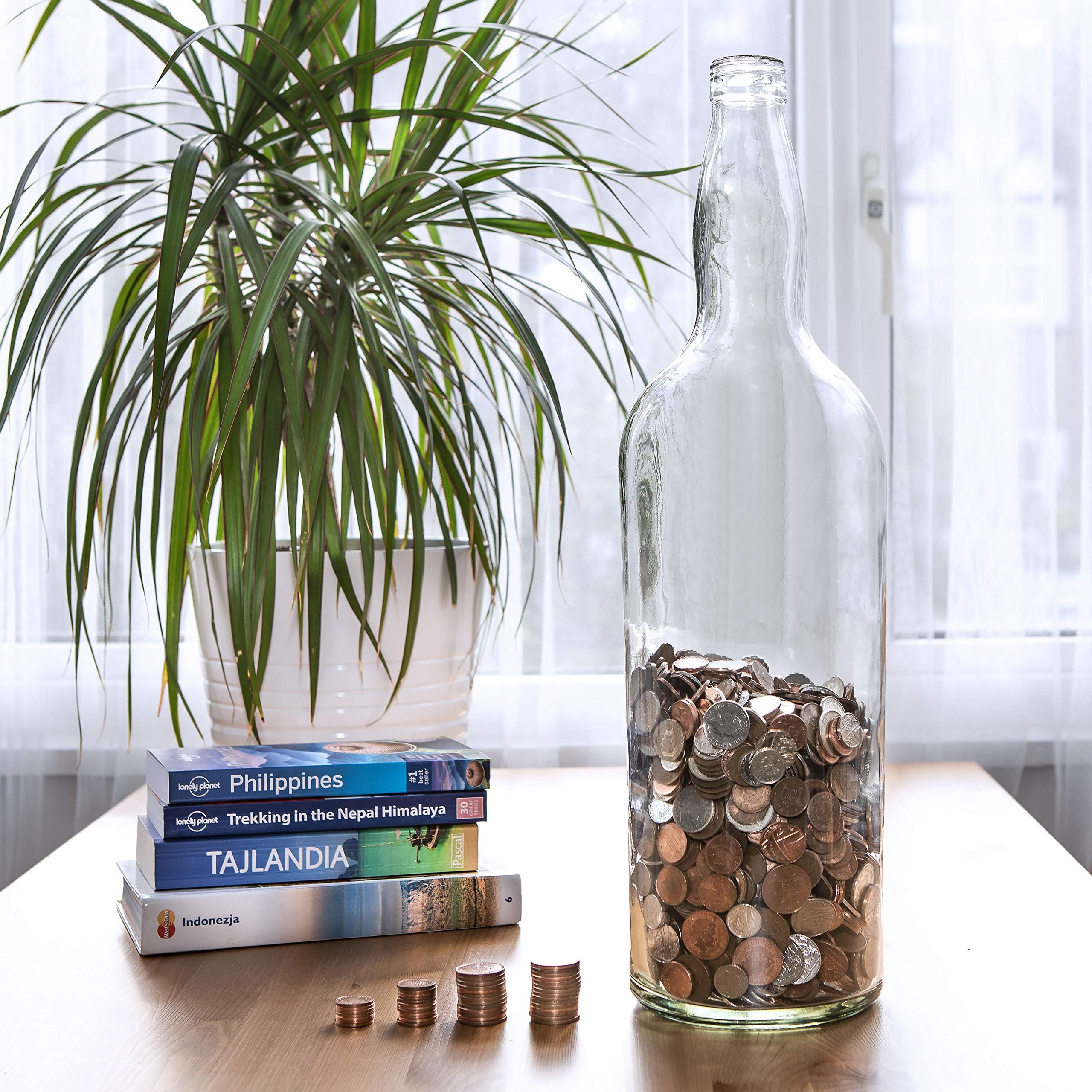 Velucio Glass Money Jar - Holds Over £2,500 in £1 Coins!