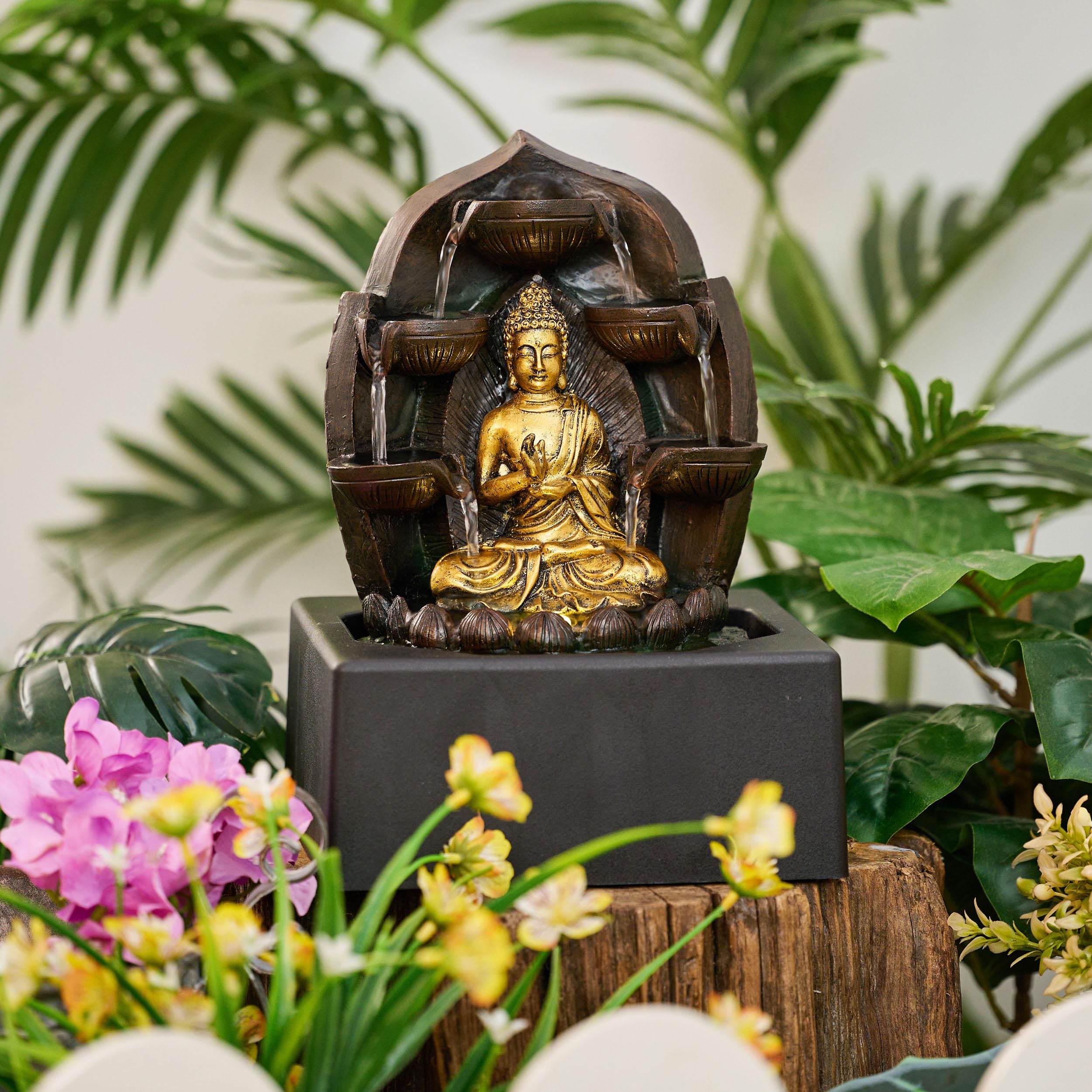 TERESA'S COLLECTIONS Fontaine à eau de table avec cascade pour décoration d'intérieur, statue de Bouddha dorée avec lumière LED et pompe pour salon, décoration d'intérieur zen portable, cadeau idéal