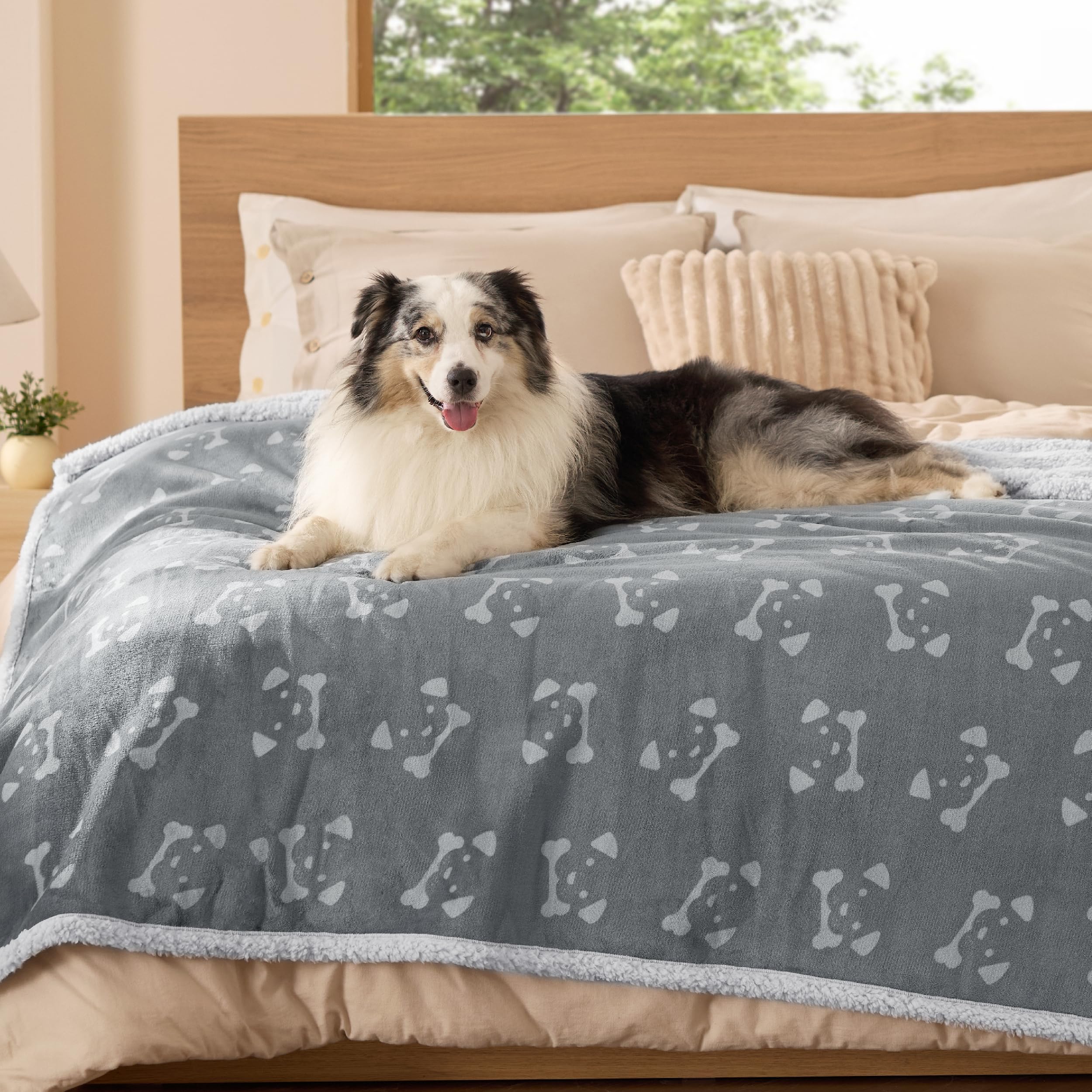 Bedsure Waterproof Blanket for Bed - Twin Size 60"x80", Anchor Gray