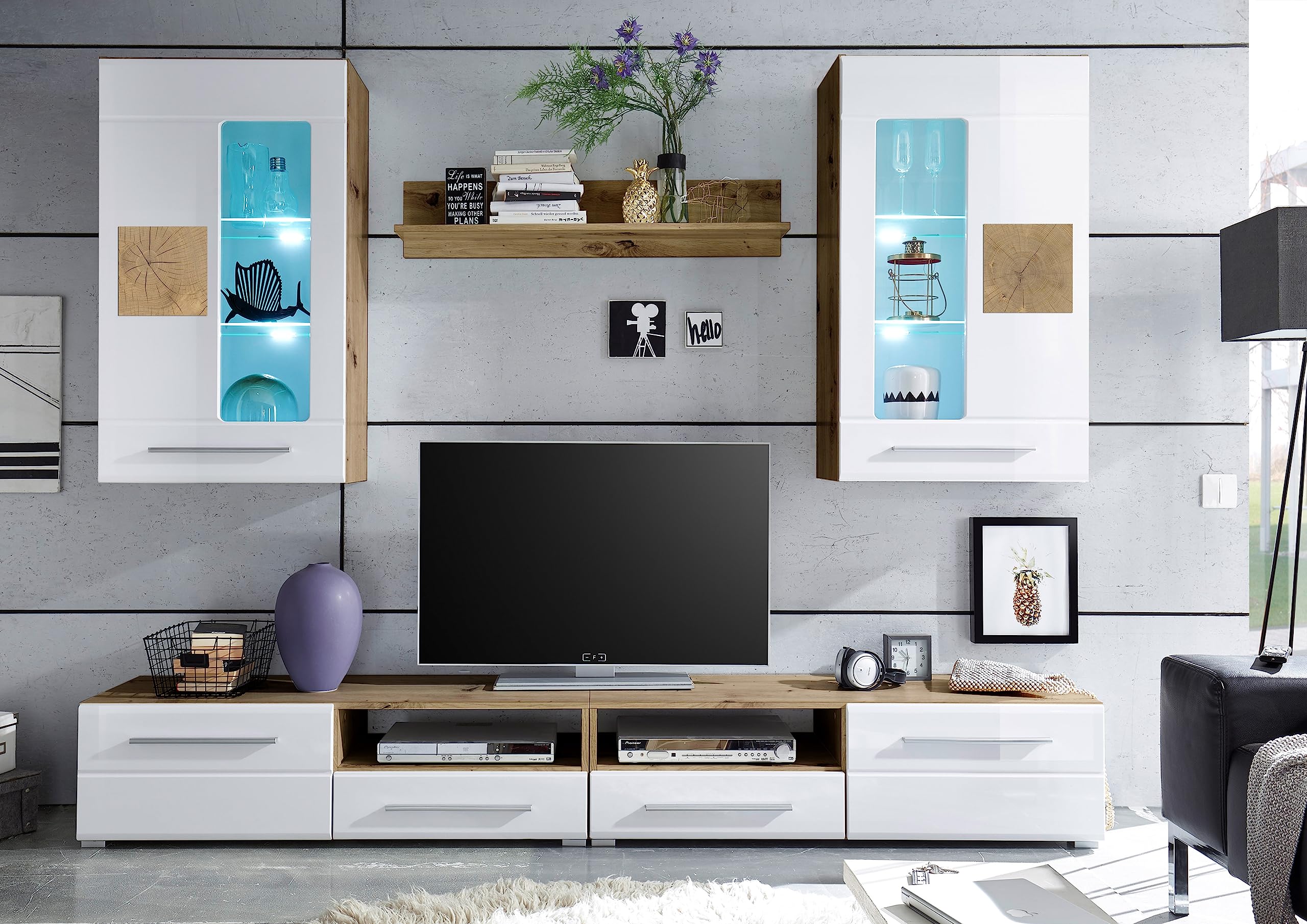 AVANTI TRENDSTORE Giorgina-Parete da soggiorno in laminato con illuminazione LED in quercia artigianale e bianco lucido. Dimensioni: LAP 240x190x43 cm