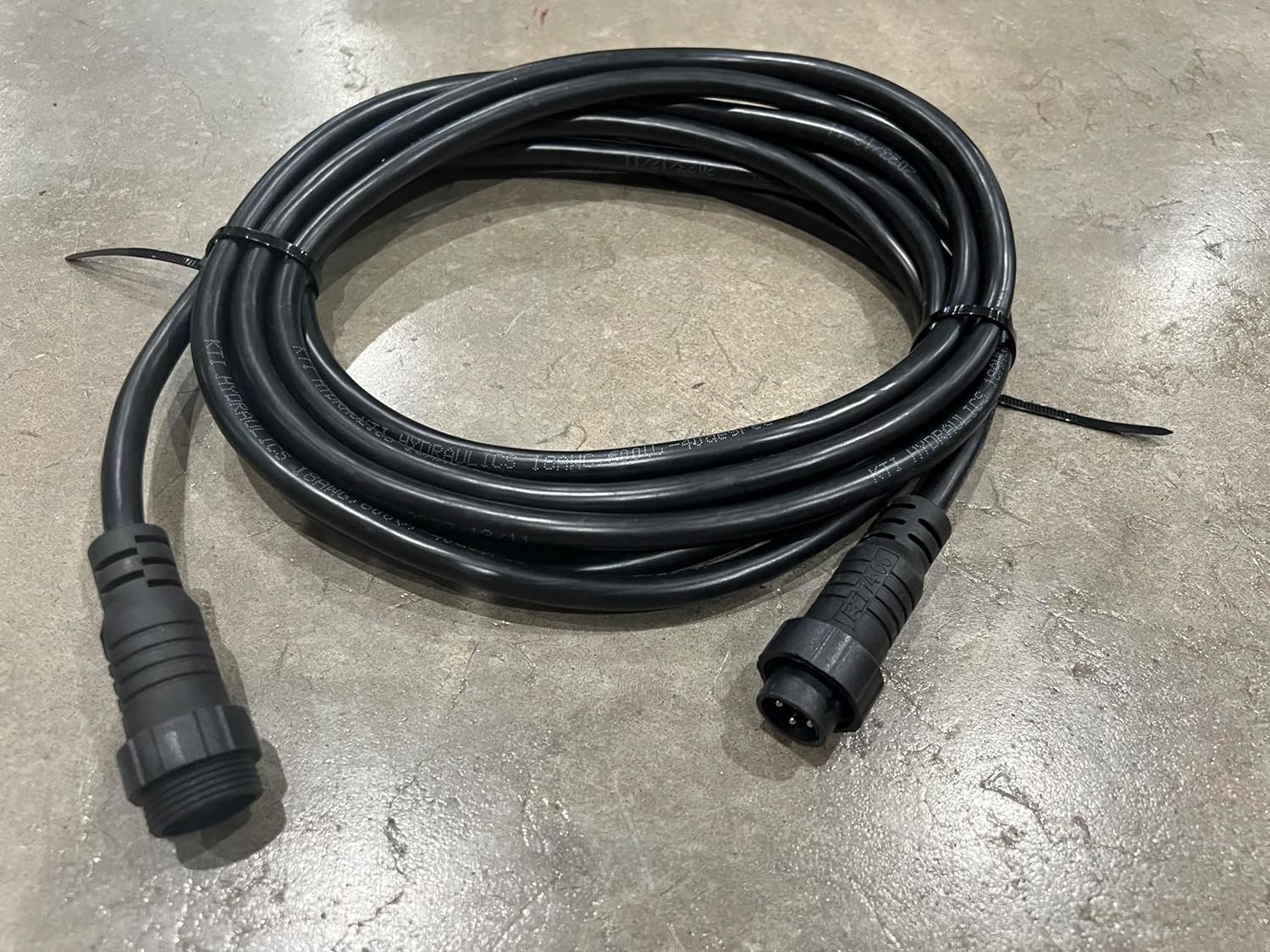 KTI Professional 4 Pin 15 Foot Extension Cable, Black, Heavy Duty Power Cord with Industrial Grade Screw Down Connectors, Fits 2015 and Newer KTI Cables