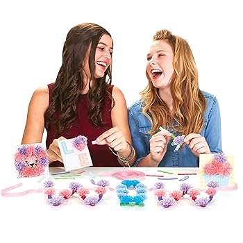 Amazon.com: Pom Pom Wow! - Snap & Decorate Set : Arts