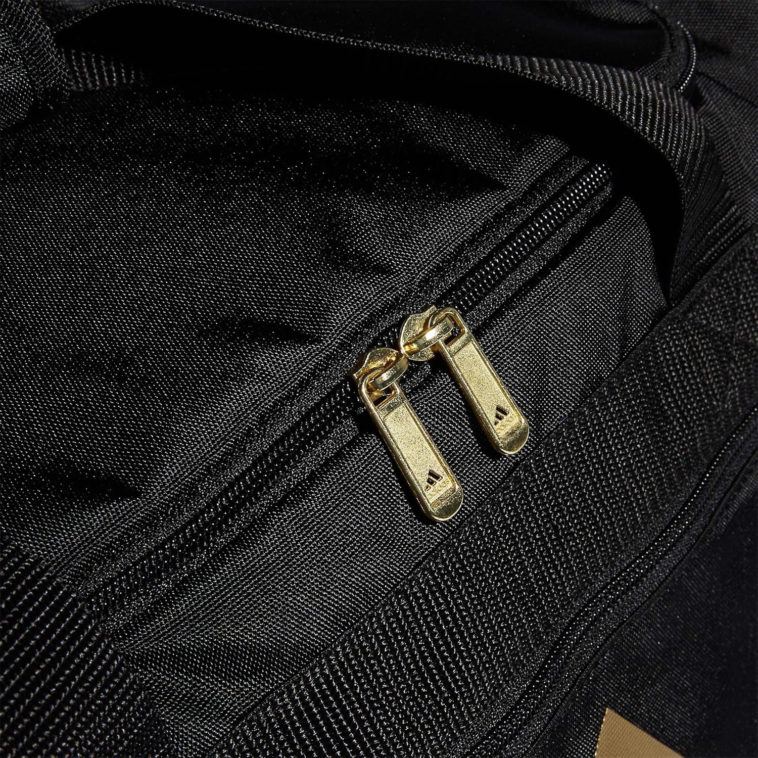 adidas Unisex Defender 4.0 Gym Duffel Bag for Men and Women - Image 9