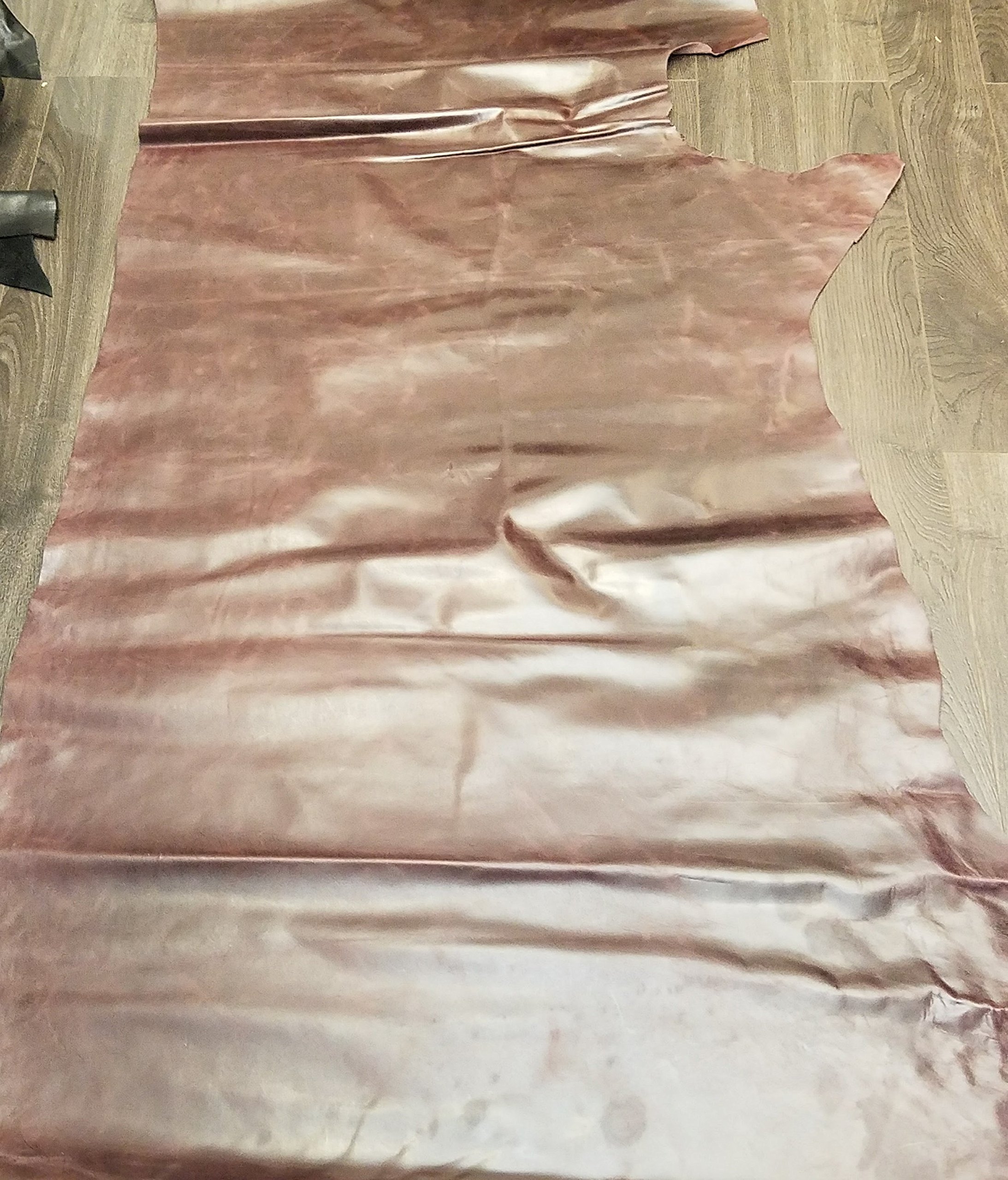 NAT Leathers Weiches Rindsleder – 22–24 Sq.ft (ca. 1,0–1,2 Mm) – Braun/Tan/Cognac