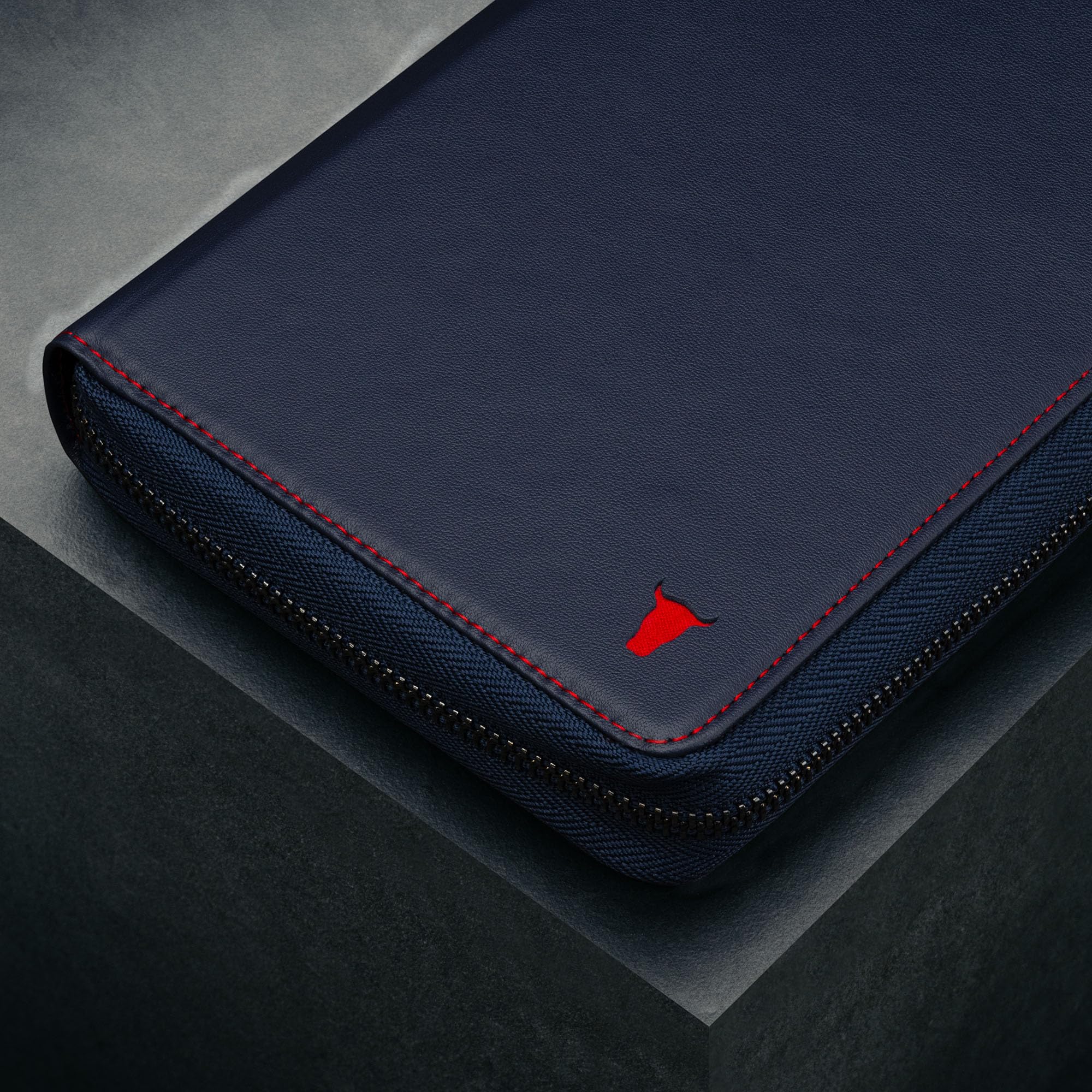 TORRO Cartera de Viaje Familia – Organizador de Viaje de Cuero de Primera Calidad/Cartera de Viaje con Soporte para Pasaporte Familia para 4 Pasaportes (Azul Marino)