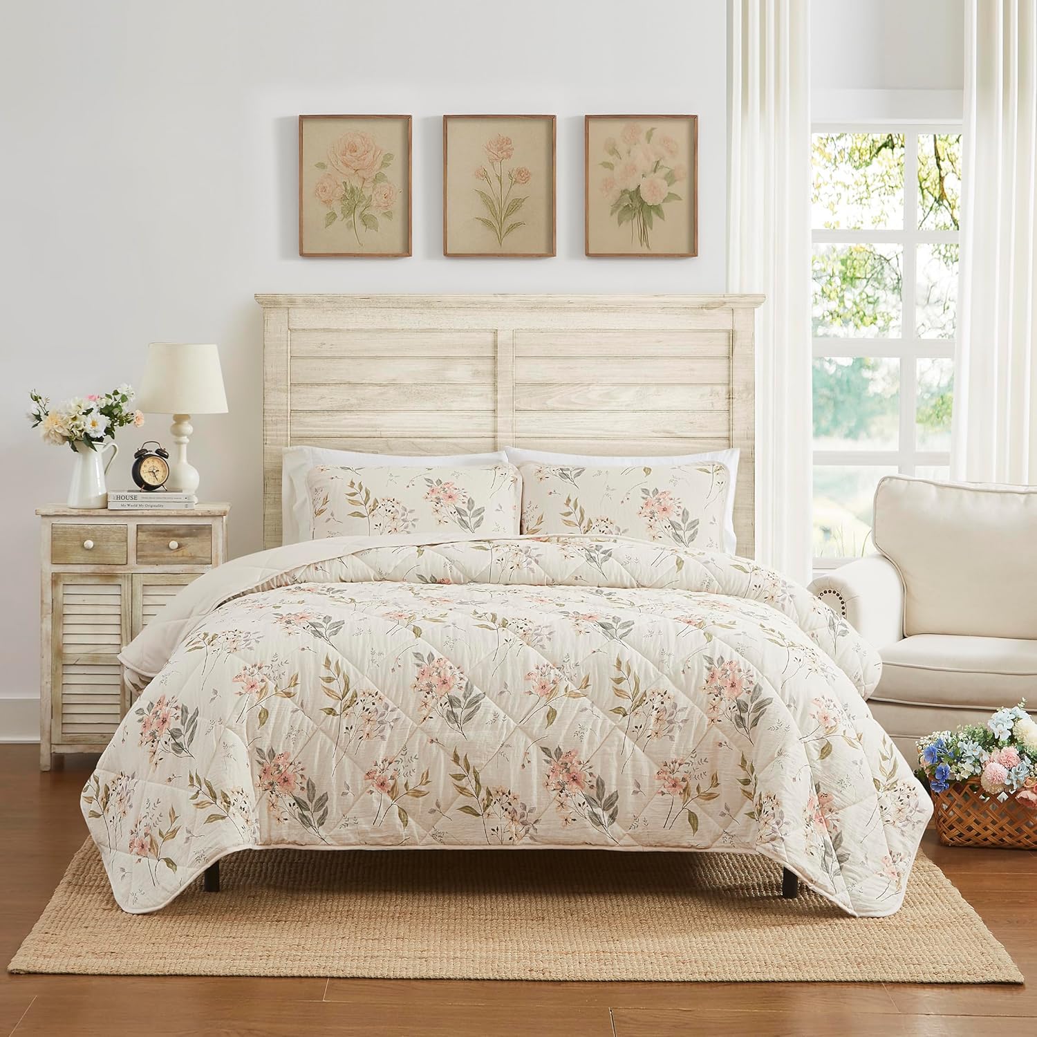 Avanti Linens – Twin Size Quilt Set, 100% Soft & Reversible Bedding with 2-Layer Gauze Texture, Floral Print Design, 2 Piece Bed Set with Matching Pillowcase (Wildflowers)