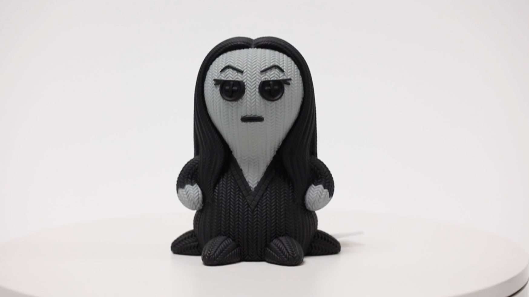 Amazon.com: Handmade by Robots - The Addams Family - Morticia #057