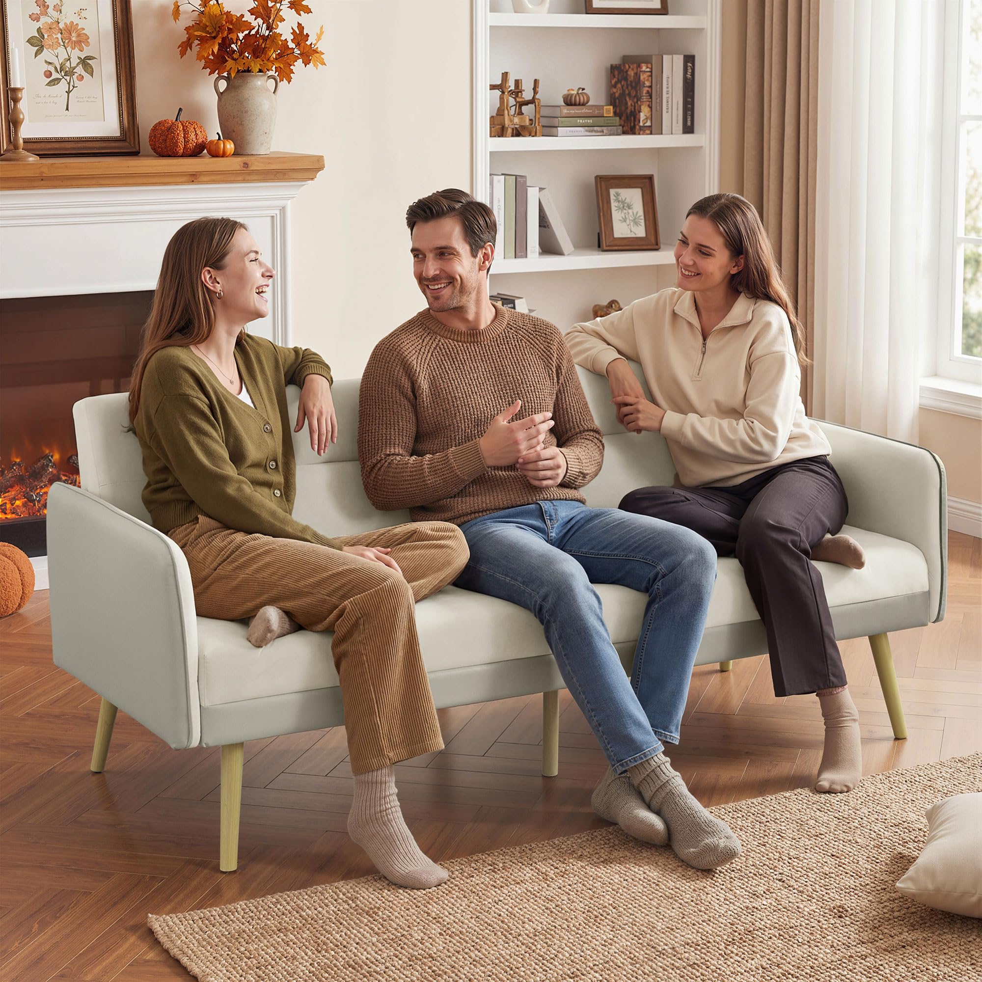 HOMCOM Divano Letto 3 Posti Convertibile con Braccioli in PU, Divanetto Reclinabile Trasformabile Clic Clac in Velluto con Gambe in Metallo, Struttura in Legno per Salotto, Camera, 185x84x83 cm, Beige