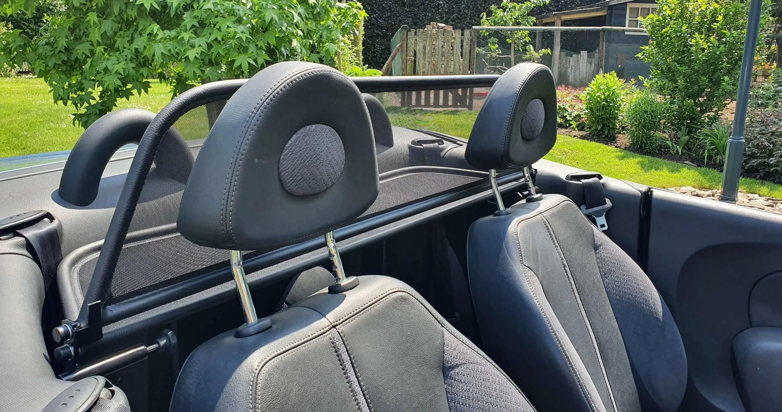 GermanTuningParts Déflecteur de Vent pour Nissan Micra CC (2006-2010) - Noir | Filet Anti-Remous Coupe | Déflecteur d'air