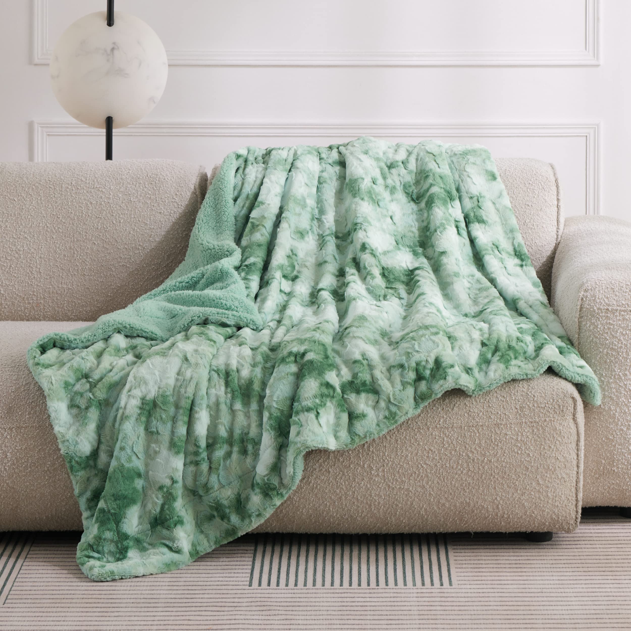 Bedsure Fuzzy Blanket Twin Size - Sage Green, Soft and Comfy Sherpa, Plush and Furry Faux Fur, Reversible Twin Blankets for Couch, Sofa and Bed, 60x80 Inches
