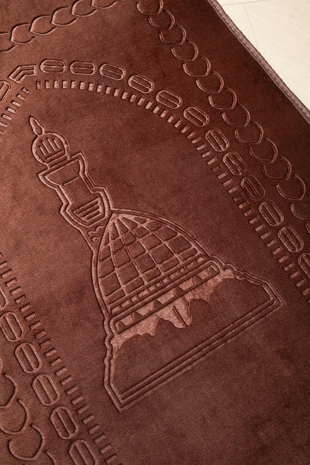 Prayer Rug Muslim Mat Islamic - Luxurious Velvet Turkish Prayer Rug Sajadah for Kids Men Women for Eid Travel Ramadan, Soft and Luxury (Brown)