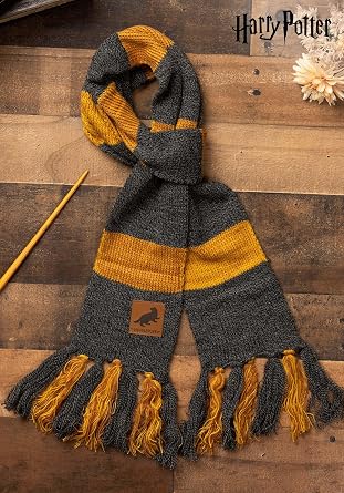 elope The Harry Potter Vintage Hogwarts Hufflepuff Scarf Standard