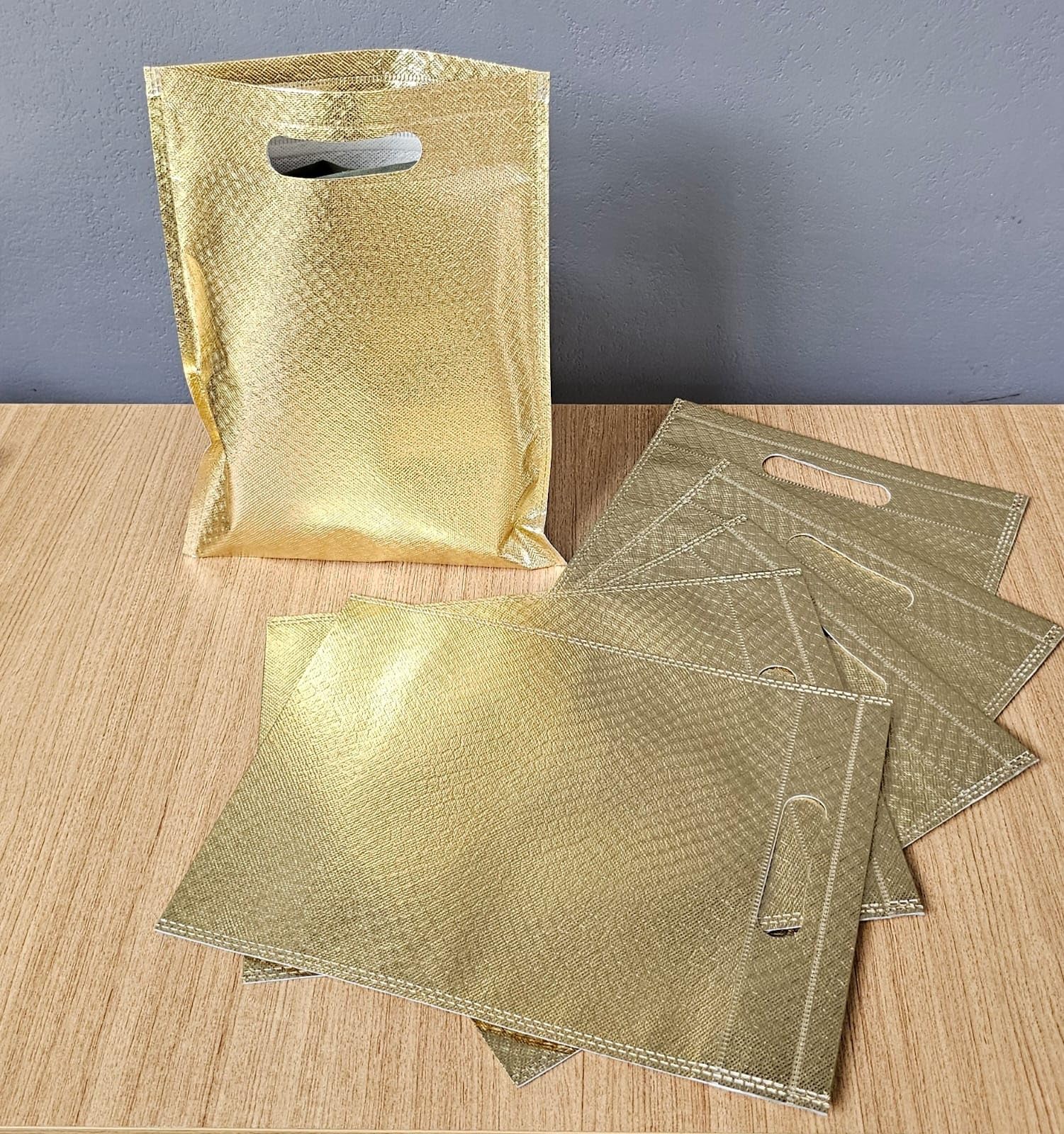 SATYAM KRAFT 6 Pcs Paper Bag Goodie Bags With Handle Gift Paper bag, Carry Bags, gift bag, gift for Birthday, Christmas, Xmas, Corporate events, Marriage, Festivals, Seasons Greetings and Events (Medium) (Golden) (B0CP79QD2B) Amazon Price History, Amazon Price Tracker