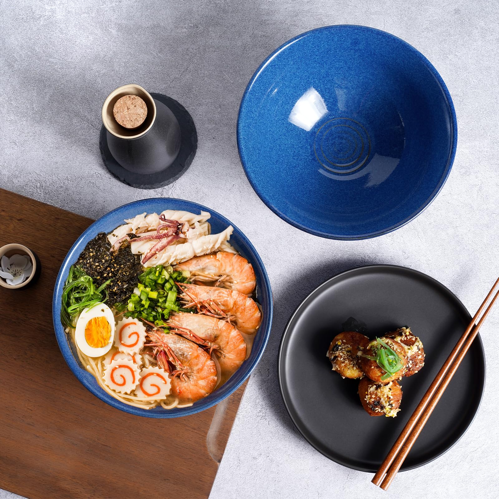 NUTRIUPS Lot de 2 bols à ramen en céramique de 20,3 cm avec cuillères et baguettes (bleu saphir)
