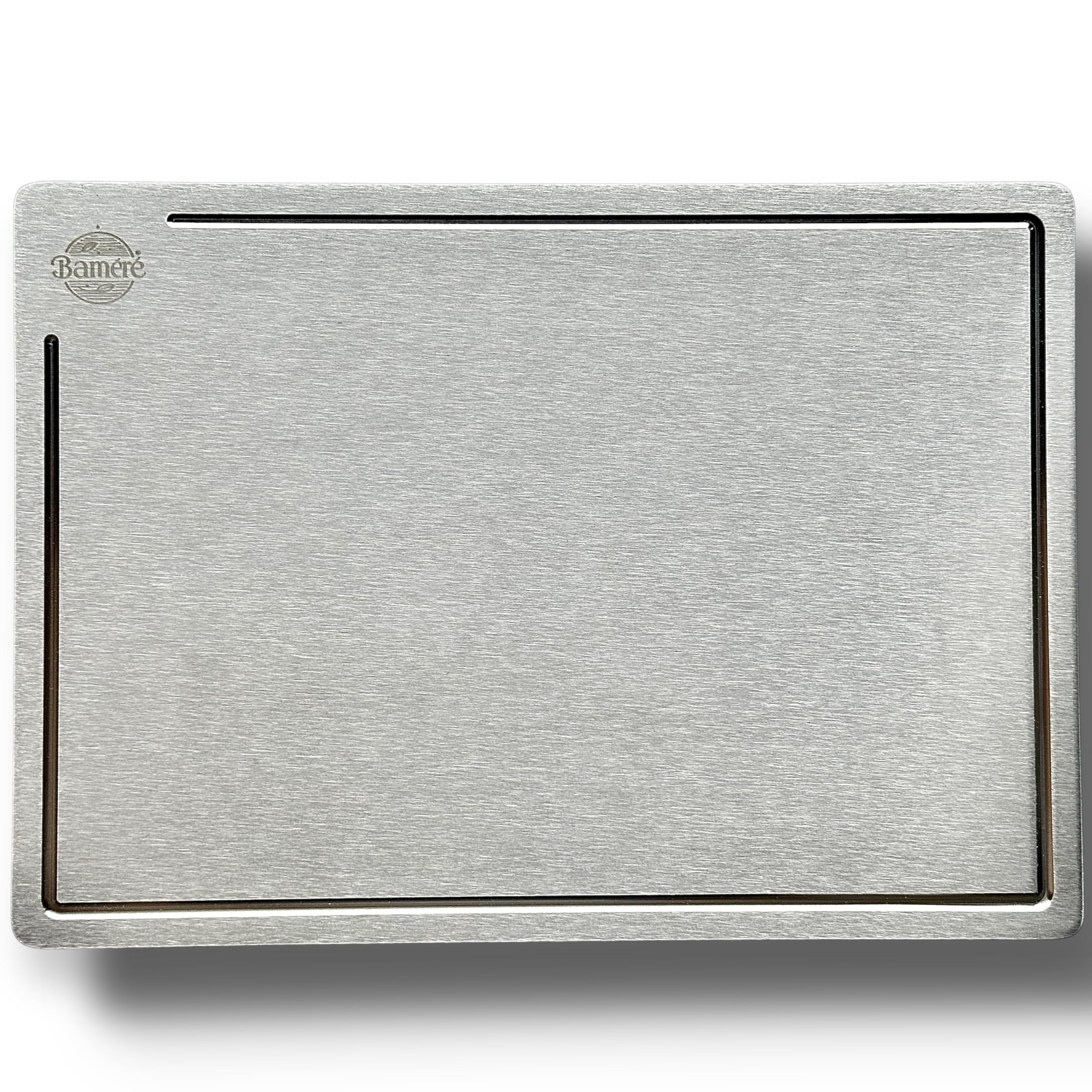 Baméré Titan-Schneidebrett, 100% reines Titan, antibakteriell, geruchsneutral, spülmaschinenfest, leicht zu reinigen, klingenschonend inklusive Anti-Rutsch Matte mit Saftrinne (25x35 cm)