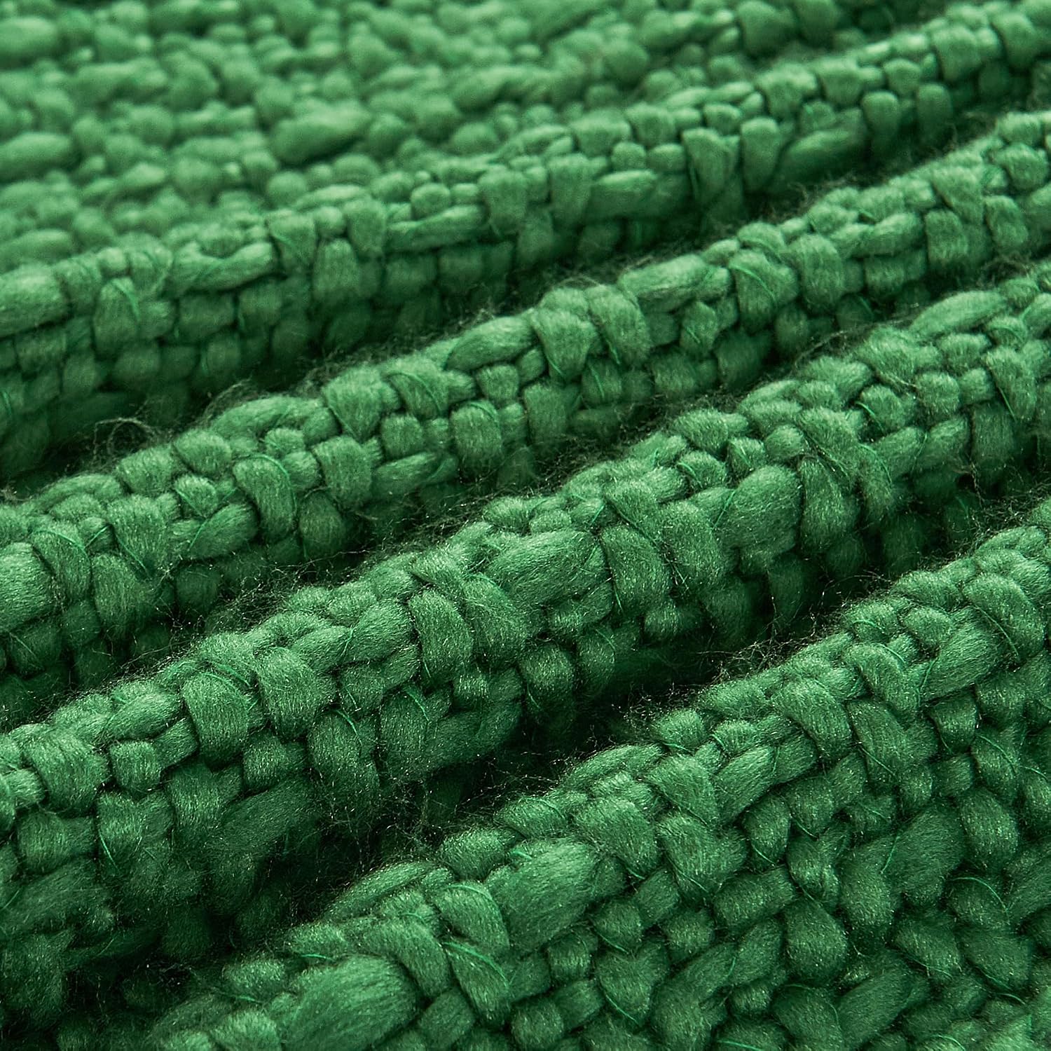 HESTIN Christmas Woven Throw Blanket, Breathable Braided Throw for Sofa, Couch, Bed, Decorative Home Decor Gift Solid Blanket, Dark Green, 50" x 60"