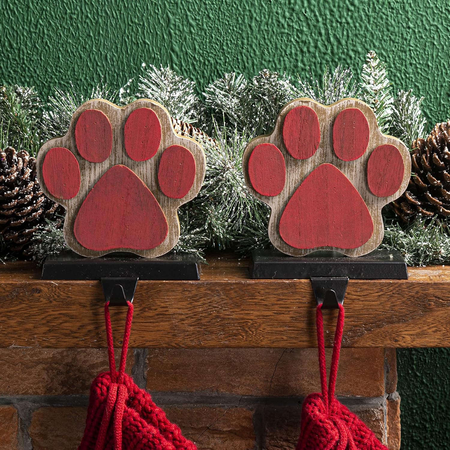 Glitzhome 2 Pcs Wooden Paw Stocking Holder, 6.25 Inch Xmas Hanging Hooks for Stockings Christmas Indoor Decoration