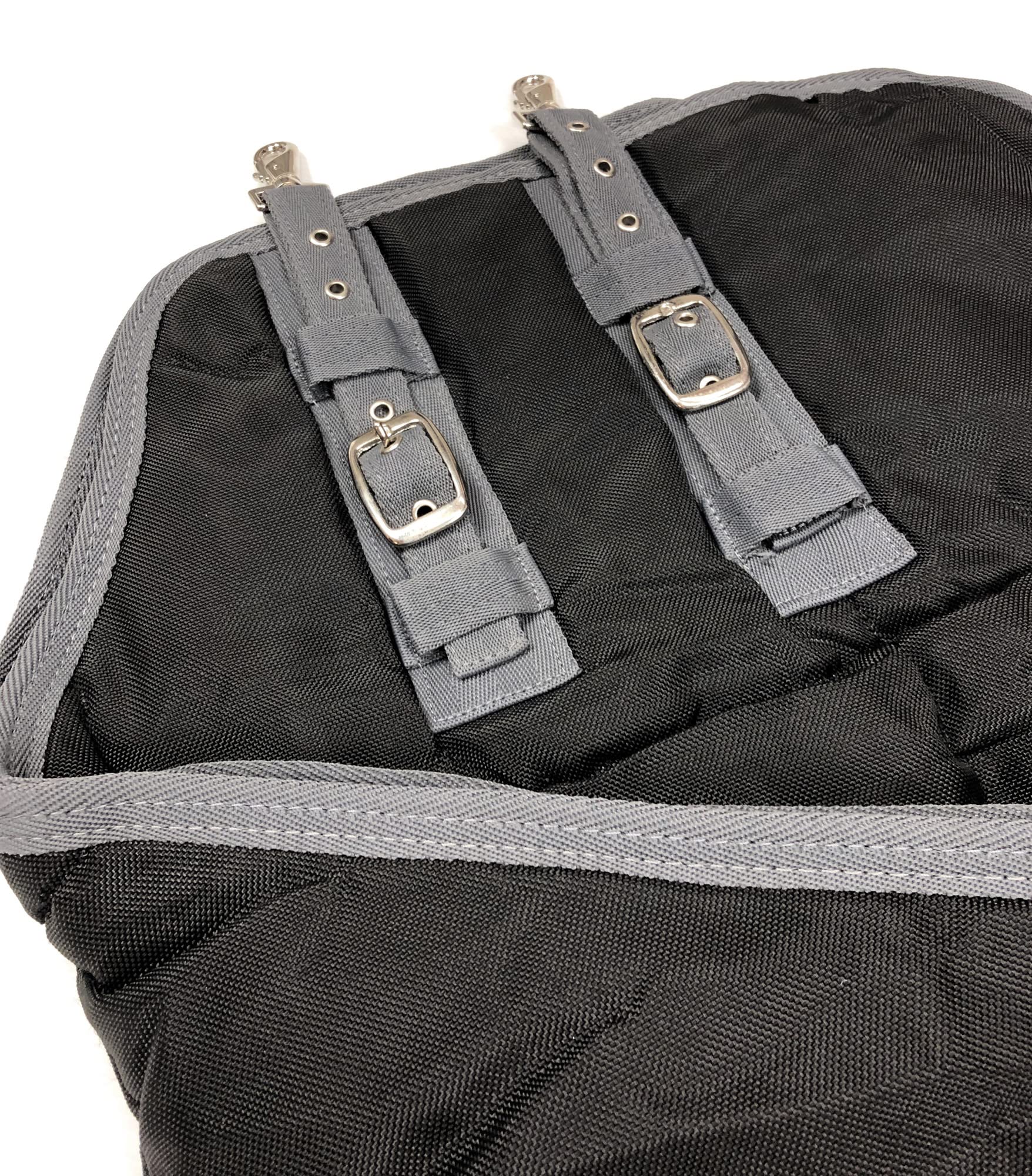 Horses, Manta de Invierno Heavy para Caballo, Acolchada, Suave y Cómoda, Ideal para la Cuadra, Bordes de Nylon Reforzado, Negro, 128 cm