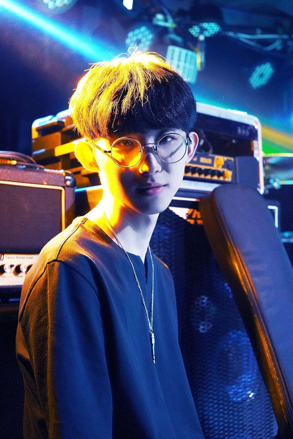 Audio Jack Necklace with a Functioning Gold Plated Headphone Adapter for Guitarists/Detachable Gold Tone Real Headphone Adapter Necklace Music Lover Musicians Gifts