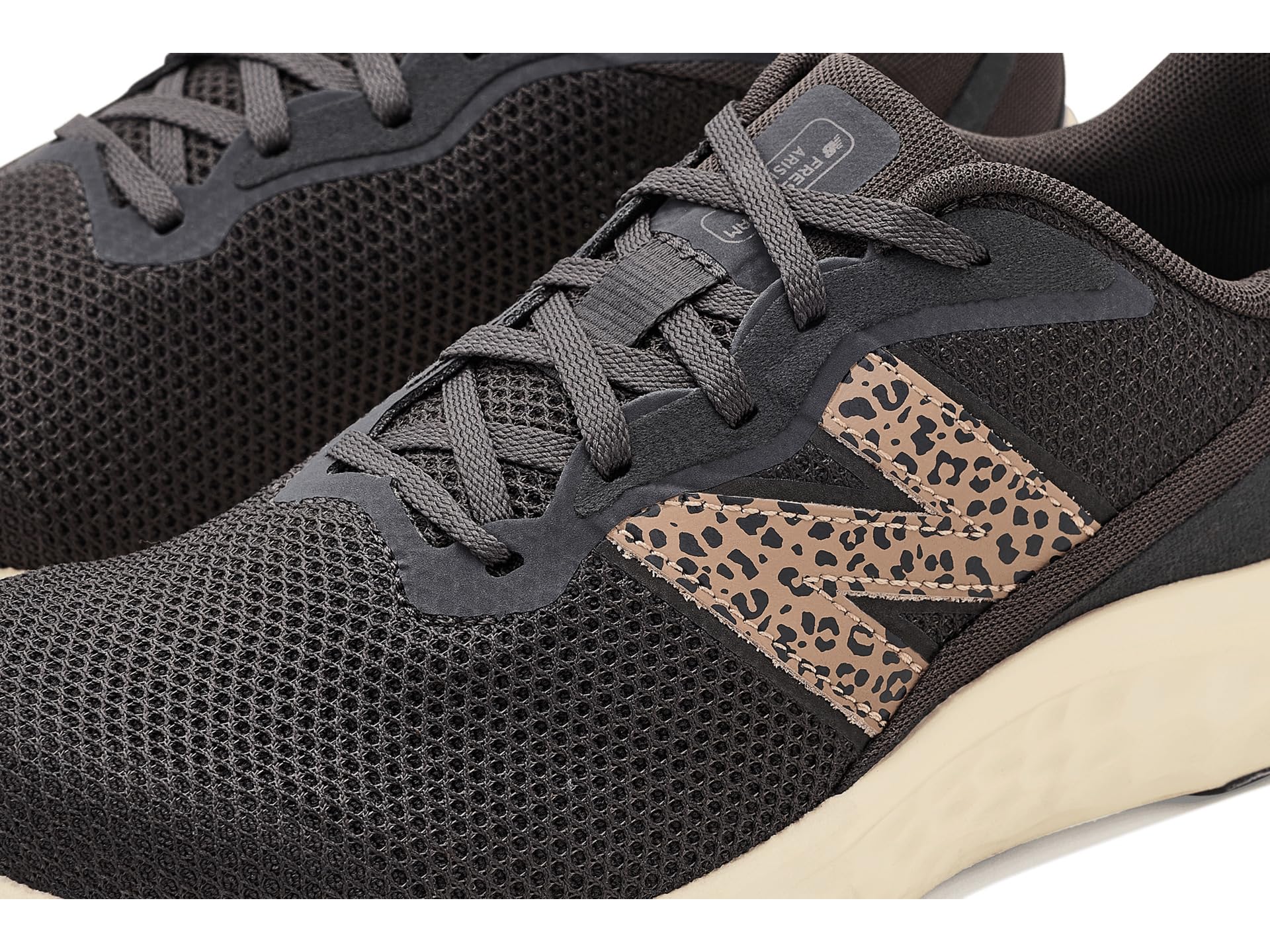 New Balance Fresh Foam Arishi V4 Zapatillas para correrMujer