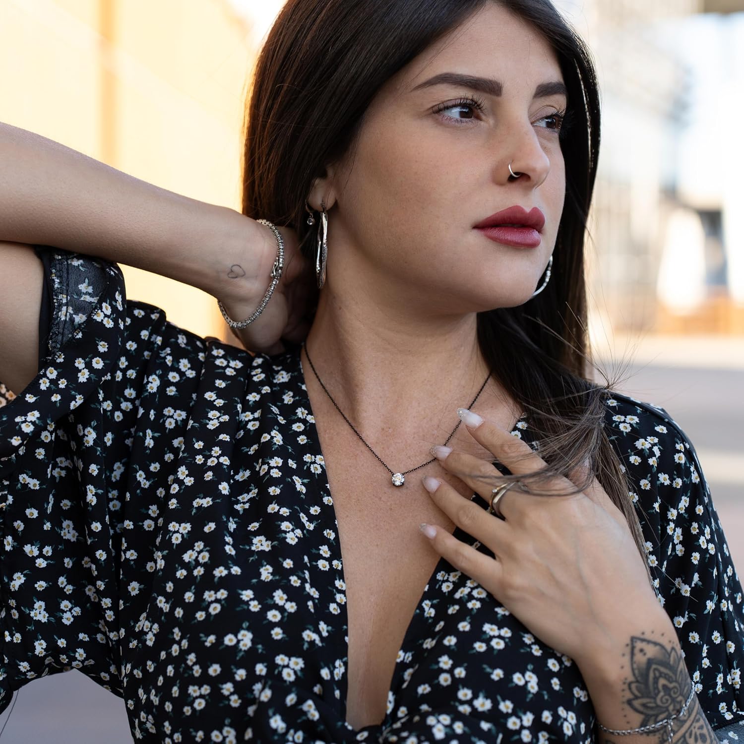 SERASAR Premium Necklace Women | 316L Surgical Stainless Steel | Waterproof | Adjustable Length | Four Colors - Silver, Gold, Black, Rose Gold | Jewelry Box Included