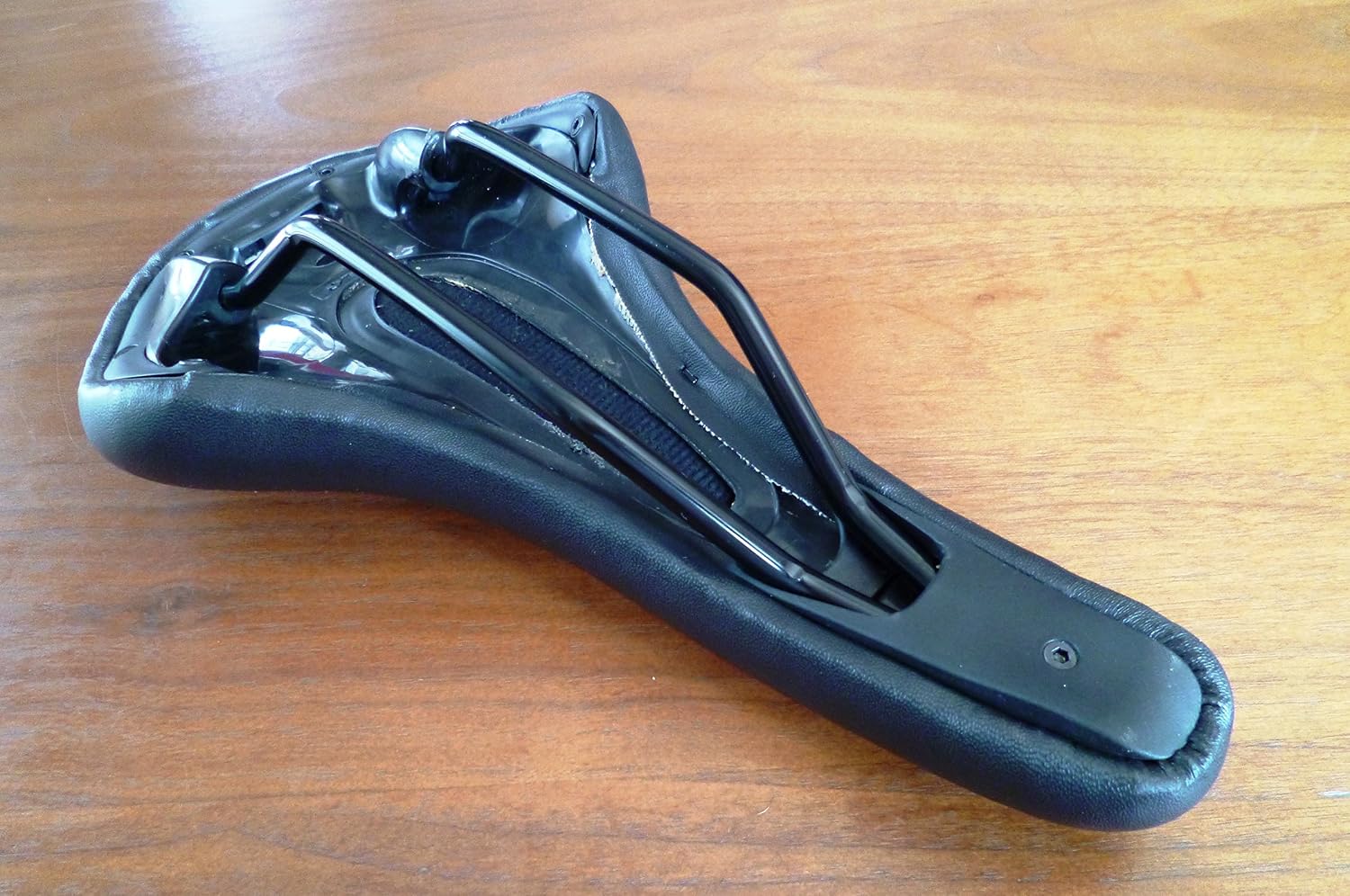 SADDLE RD VELO STT BK/GY BLACK/GRAY CROMO RAIL