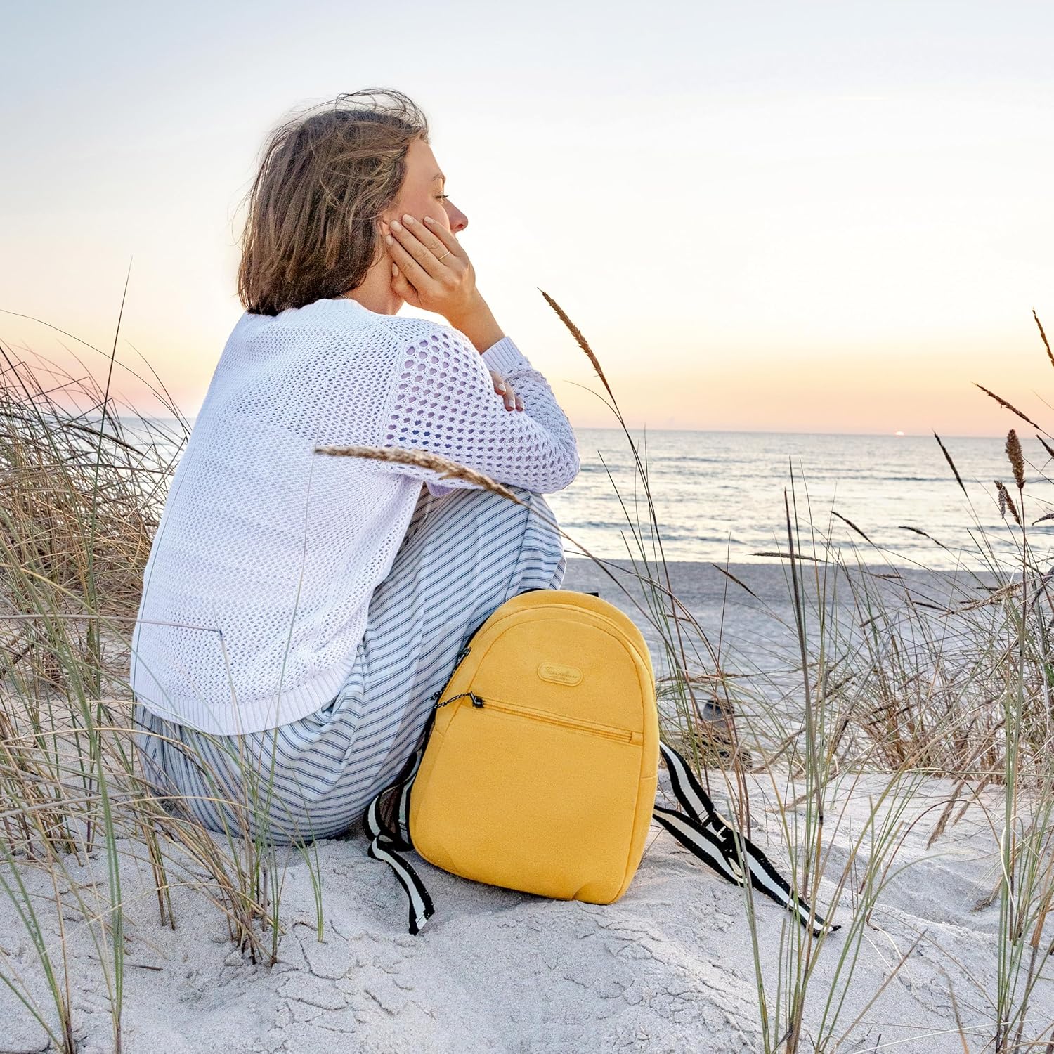 Travelon Coastal RFID Blocking Small Backpack - Image 3