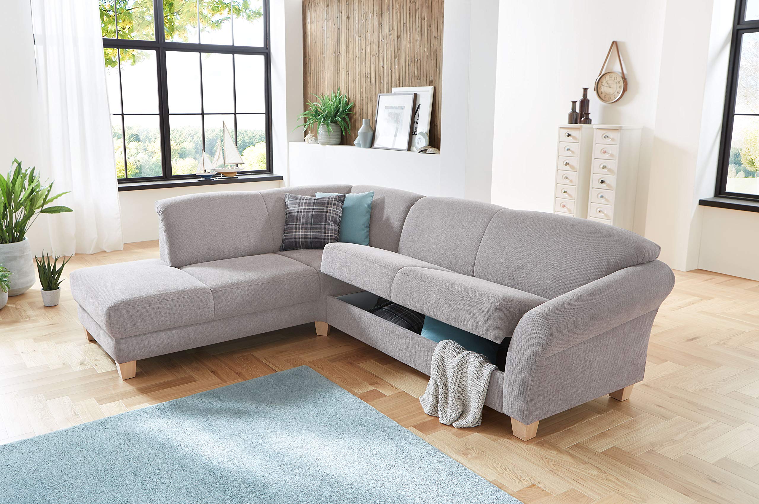 CAVADORE Ecksofa Gootlaand / Große Sitzecke im Landhausstil inkl. praktischer Vorziehfunktion und Bettkasten / Mit Federkern-Polsterung / 257 x 84 x 212 / Hellgrau