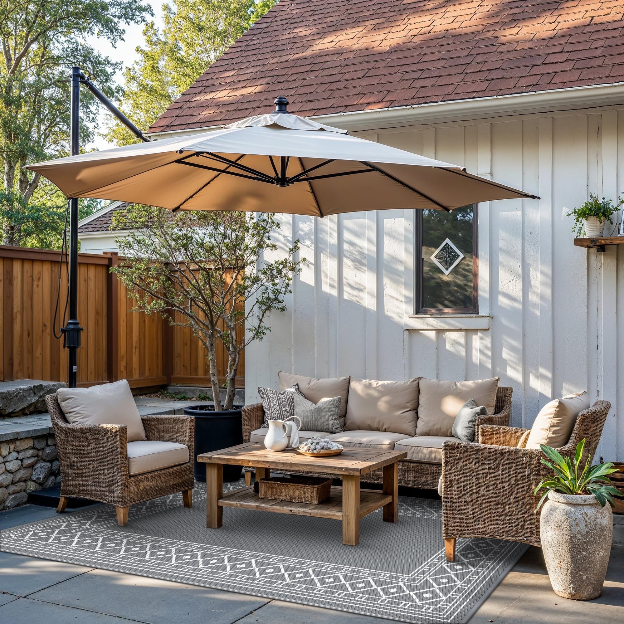 GENIMO Outdoor Teppich Wetterfest 120x180 cm, Waschbarer Balkon Teppich mit UV-Schutz, Wendbarer Moderner Polypropylen-Teppich für Terrasse, Garten, Wohnmobil, Picknick & Hinterhof – Weiß Grau