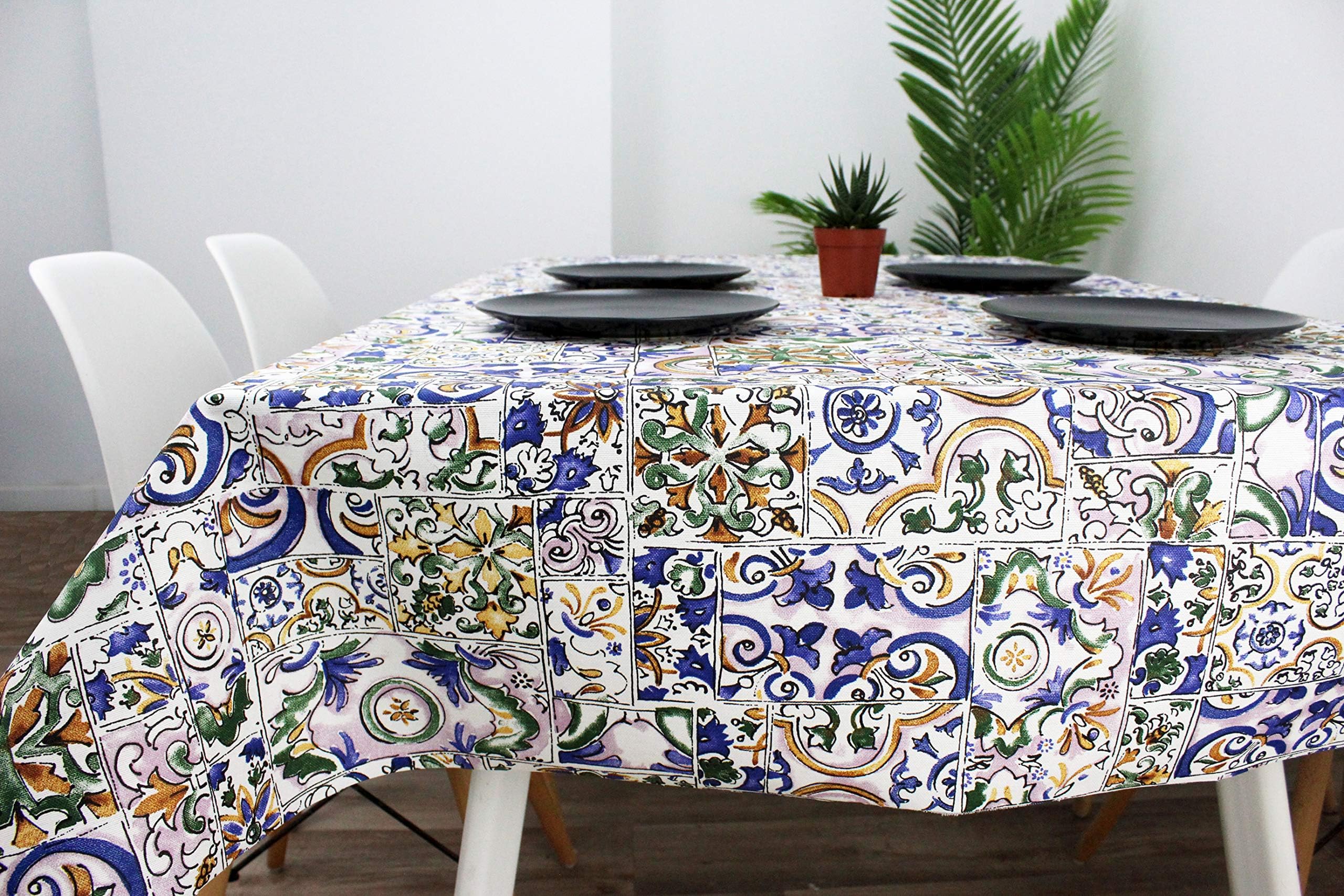 MCMMCM Waterproof and Easy to Clean Fabric Tablecloth, Washable Liquid and Stain Proof Tablecloth with Classic Blue Design Colours