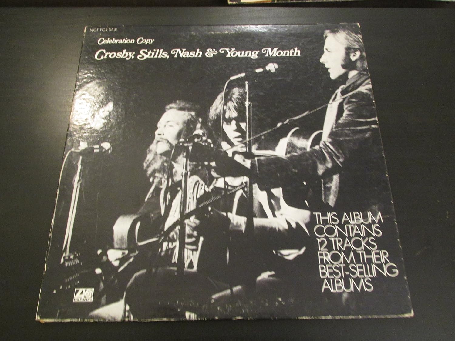 Celebration Copy By Crosby, Stills, Nash & Young Month por Artista não identificado — capa do álbum