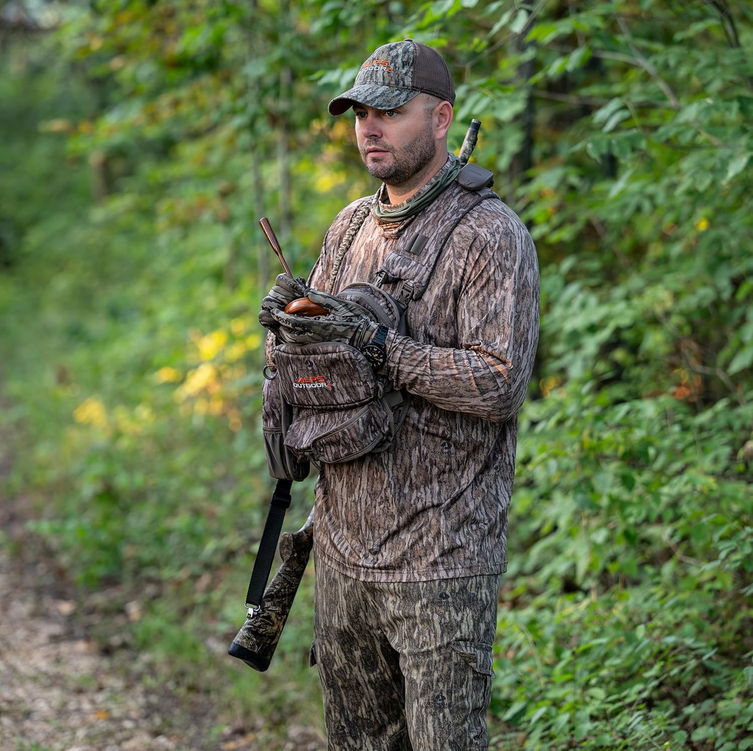 ALPS OutdoorZ Ambush Sling Pack - Mossy Oak Bottomland - Image 6