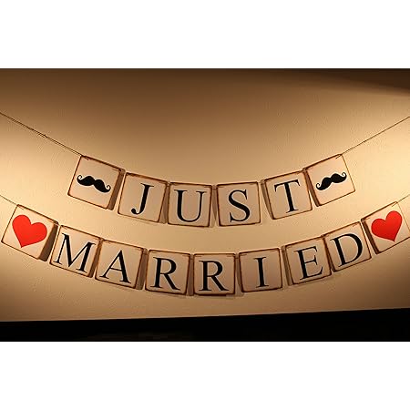 Amazon Co Jp Fuwari ガーランド Just Married 髭 ハート レトロ 結婚式 前撮り 撮影 髭 おもちゃ