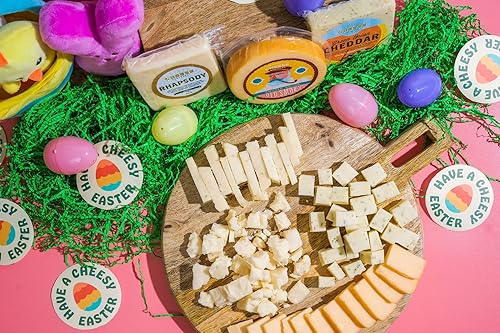 Vista 120 de Cheese Bros Game Day Caja de regalo de lujo Fresco de Wisconsin Incluye goudas, cuajada, queso cheddar envejecido de 8 años, mostaza, salchicha