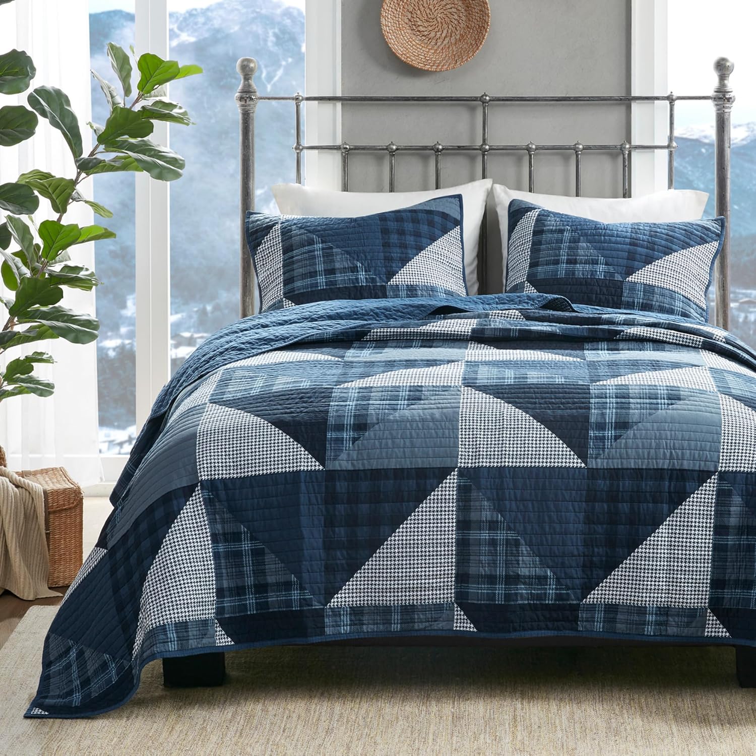 Woolrich Olsen Reversible Quilt Set - Cottage Styling Reversed to Solid Color, All Season Lightweight Coverlet, Cozy Bedding Layer, Matching Shams, Oversized Full/Queen, Geometric Plaid Blue 3 Piece
