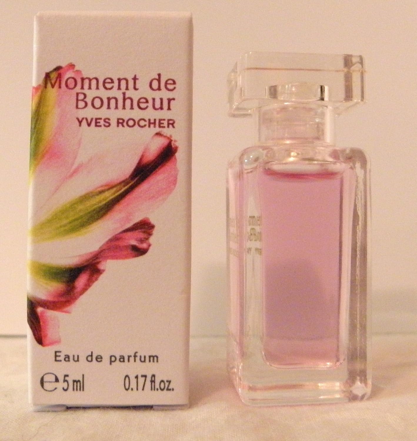 MOMENT DE BONHEUR Eau de Parfum by Yves Rocher Mini/Travel Size (.17 oz./5ml) by Tayongpo