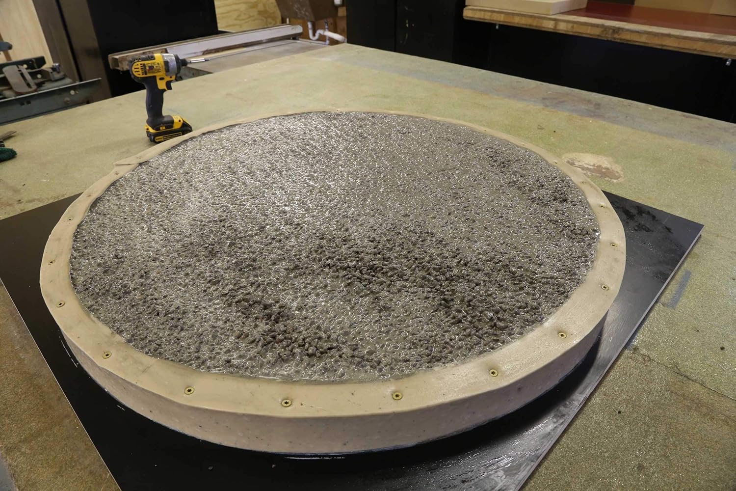 Chiseled Edge Concrete Countertop Edge Form Liner, 10'L (120") x 2.5"W x 2"D