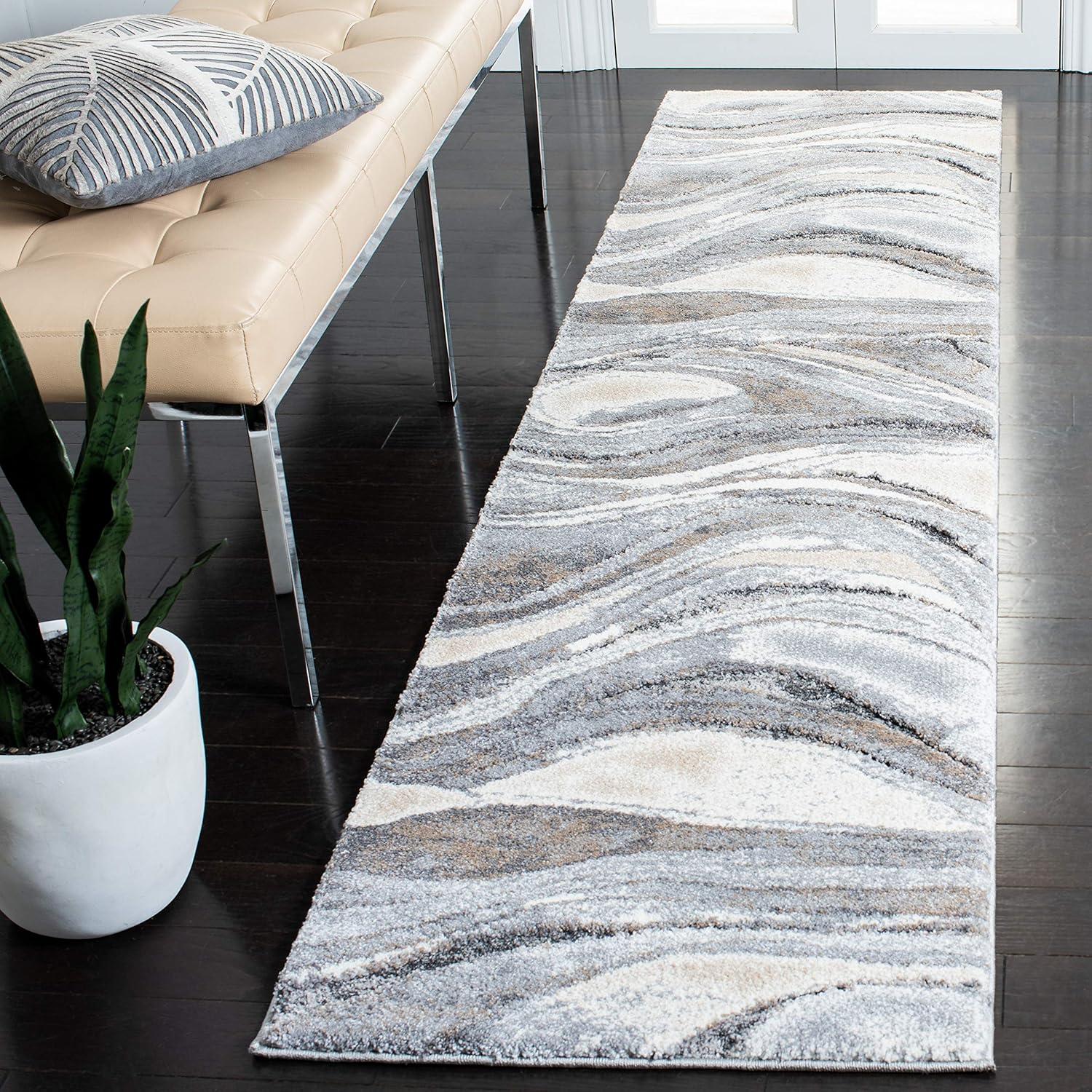 SAFAVIEH Cyrus Shag Collection Runner Rug - 2'2" x 7', Grey & Beige, Modern Abstract Design, Non-Shedding & Easy Care, 0.8-inch Thick Ideal for High Traffic Areas in Living Room, Bedroom (CYR118G)